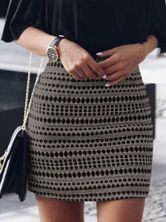 Minigonna aderente a stampa geometrica da donna, casual
