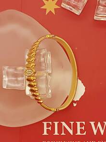 أساور مطلية بالذهب للسيدات لا تشحب أبداً