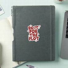 3英寸“为情节而动”贴纸。非常适合在工作空间、计划表或写作时激发创造力！适合在家、咖啡馆、研讨会或与朋友集思广益时使用。非常适合作家、学生以及任何喜欢讲故事的人。类别：励志贴纸、文学艺术、生活方式设计、 - 3吋/7.62厘米 - 查看 6