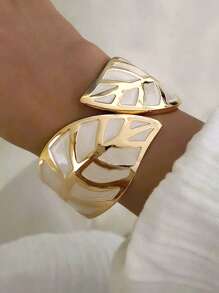 1pc Vintage Bohemian Leaf Design Adjustable Cuff Bracelet, Fashionable & Unique Style, Suitable For Daily Wear And Party