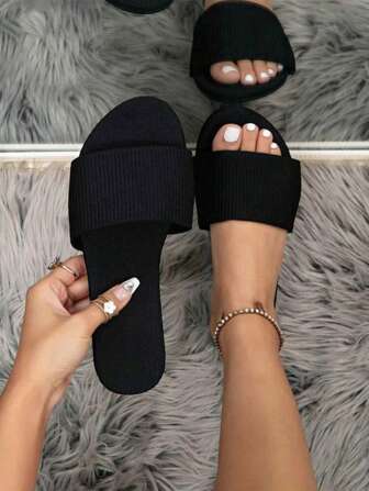 Women Fashion Flat Sandals, Cute Slip-On Beach Non-Slip Slippers, Stripe Flat Sandals, Middle East & Elegant European/American Open Toe Slide