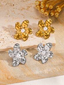 1 Pair Elegant Delicate Pearled Flower Stainless Steel Gold Luxury Clip-On Earrings For Women, Suitable For Daily Wear, Commute, Party, Gift