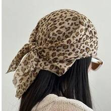 1pc Chiffon Floral Print Scarf, Thin Square Scarf, Casual Versatile Fashion Elegant Neckscarf For Professional Women, Spring/Autumn For Dress