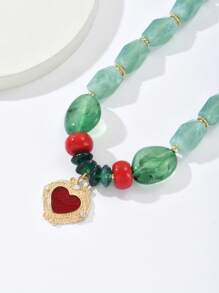1 pieza Elegante Moda Personalizada Corazón Dorado Naranja Rojo Resina 3D Corazón Múltiple Colgante Estilo Francés Gota de Aceite, Cadena Dorada Patrón Floral Asimétrico, Varios Estilos Disponibles, Collar de Calidad Femenina Adecuado Para Uso Diario, Vacaciones, Fiesta a Juego con Atuendos Sexy. Tenga en cuenta que cada colgante de resina tiene una compuerta de moldeo por inyección en la parte inferior.