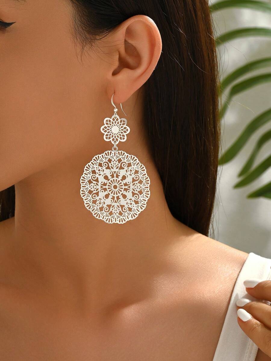 1 对女士复古镂空花卉图案环形耳环，适合日常佩戴和度假 - 白色 - 查看 1