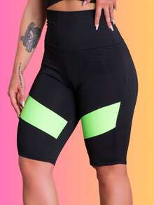 Bermuda Fitness Feminina Cintura Alta Academia Treino Com Recorte Perna RIQ Modas - Verde - Visão 1