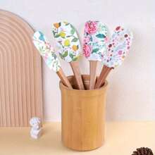 1 Stück Silikonspatel mit Blumenmuster, abnehmbarer Holzgriff, Küchenbackwerkzeug, Kochutensilie für Zuhause