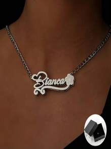 Colar Personalizado com Borboleta e Coração com Nome, Personalize o Seu Nome, Material de Aço Inoxidável, Design Exclusivo, Elegância da Moda, Versátil, Atraente; Colar Figareo Personalizado, Design Fashion Europeu e Americano de Hip Hop, Inclui Colar com Letra em Ondas Corroídas, Acompanha Caixa de Presente Sofisticada de Alta Qualidade, Adequado para Uso Diário e Festa, Ótimo para Casamentos, Presente Ideal para Namorada, Amigos, Perfeito para Dia dos Namorados, Dia das Mães