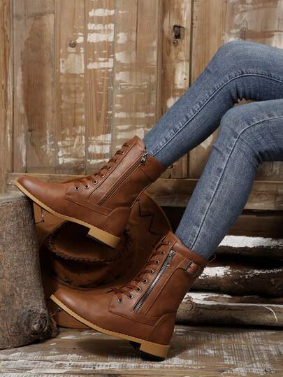 2025 粗跟靴女秋冬高帮休闲复古中筒黑色皮靴，女靴