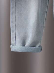 2 pezzi Outfit casual per ragazzi - Felpa girocollo a maniche lunghe in colore tinta unita kaki con pantaloni in jeans azzurro chiaro (la maglietta nell'immagine non è inclusa)