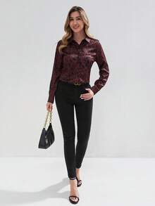 豹纹长袖女式衬衫，正面饰有纽扣，全豹纹图案 - 紅色 - 查看 5