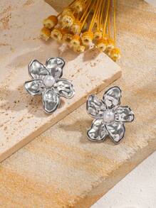1 Pair Elegant Delicate Pearled Flower Stainless Steel Gold Luxury Clip-On Earrings For Women, Suitable For Daily Wear, Commute, Party, Gift