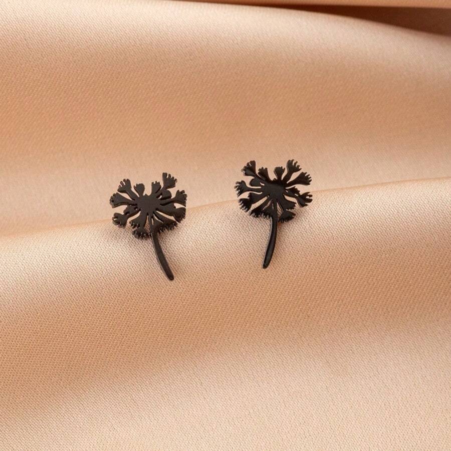 1 Pair Of Retro Classic Dandelion Stainless Steel Ear Studs, An Elegant Flower Jewelry Gift, Suitable For Daily Wear Or As A Present