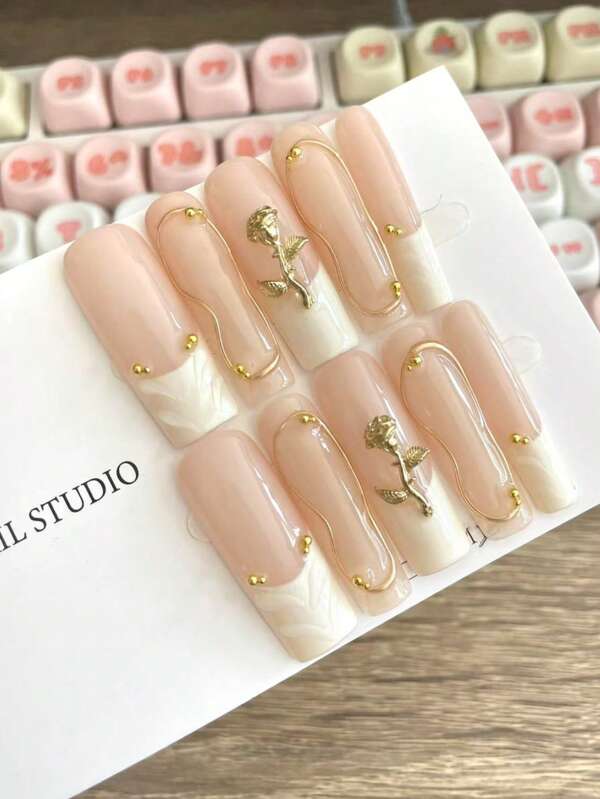 10 Pieces Of Handmade White French Three-Dimensional Roses With Gold Thread Small Steel Beads Fashion High-End Spring Fake Nail Pieces, 4 Size Options, Suitable For Parties, Dancing And Daily Wear, Is A Great Gift For Ladies And Girls