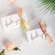 10 pièces Boîte de faveur de mariage imprimée "Thank You" avec nœud en ruban de satin coloré. Boîte cadeau en papier élégante avec estampage blanc et or pour douche de mariée, réception de mariage, fête d'anniversaire, cadeaux pour les invités et décorations de table - Boîte rectangulaire - Voir 6