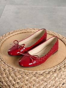 Women's Casual Patent Leather Red Ballet Flats With Bow, Soft Sole Versatile Round Toe Comfortable Plus Size, New Spring/Autumn 2025 - Red - View 2