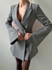 女士优雅修身喇叭袖双排扣开衩袖口及下摆西装外套，适合商务休闲通勤、日常办公穿着、约会、度假、派对、街头穿搭等场合，春季必备。 - 灰色 - 查看 2