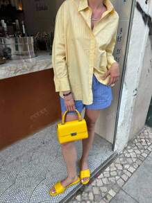 Nouvelle arrivée DEEKA, Chemise ample rayée jaune de style mode casual pour femmes influentes en été