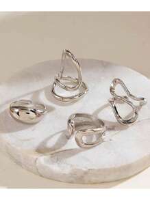 一款独特的不对称镂空造型女士戒指，带有一丝欧美风格，散发着高级时尚和夸张的感觉，非常适合日常佩戴、节日、生日、周年纪念日或街头摄影。 - 金色 - 查看 8