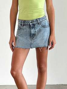 Women's SummerDenim Mini Skirts Low Waist Raw Hem Casual Fashion Jean Skirts Streetwear - 藍色 - 查看 3