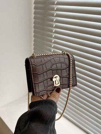 Mini Minimalist Latch Chain One Shoulder Bag