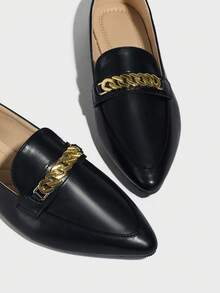 2025 New Arrival Black Loafers For Women, English Style Flat Pointed Toe Slip-On Shoes, Metal Chain Decor, Versatile Casual Thick Sole Thin Penny Loafers - Black - View 8