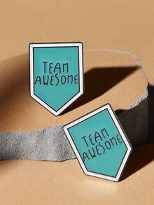 1pc "TEAM AWESOME" Arrow Shaped Badge, Daily Wear Backpack Decor, Party Gift - Green - View 7