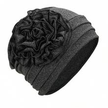 Awegeo 女士纯色裹身式头巾，带有褶边和花卉装饰 - 弹性透气头饰，休闲优雅，安全贴合防滑设计，可调节柔软面料，适合日常造型