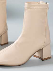 2025 秋冬春夏新款女士米色方头踝靴、法式粗跟中跟弹力紧身靴、粗跟弹力贴身中筒靴、百搭后拉链战斗靴 - 米色 - 查看 6