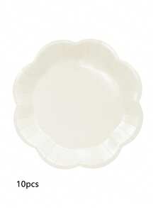 10pcs/20pcs/50pcs Ivory Scalloped Paper Plates Party Supplies Cream Paper Party Decorative Plates Table Decorations For Cake Dessert Dinner Babe Shower Wedding Birthday Party Supplies