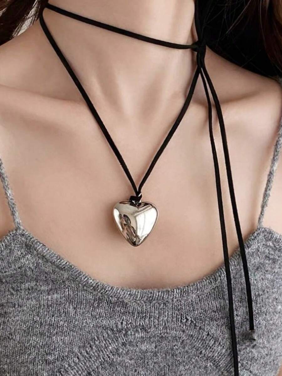 1 件大号心形吊坠项链，适合女士，带可调节扣带