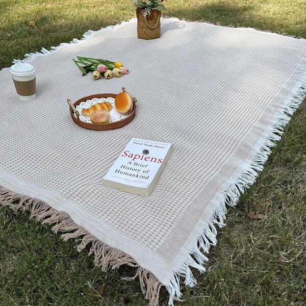 1 pièce Couverture de pique-nique style Ins, couverture de plage, tapis doux et pliable pour l'extérieur, idéal pour le camping et les fêtes sur l'herbe, tissu de pique-nique de camping, tapis bohème, convient pour un usage extérieur et domestique, pique-nique extérieur, cape coupe-vent, nappe, décoration extérieure, cadeau pour la petite amie