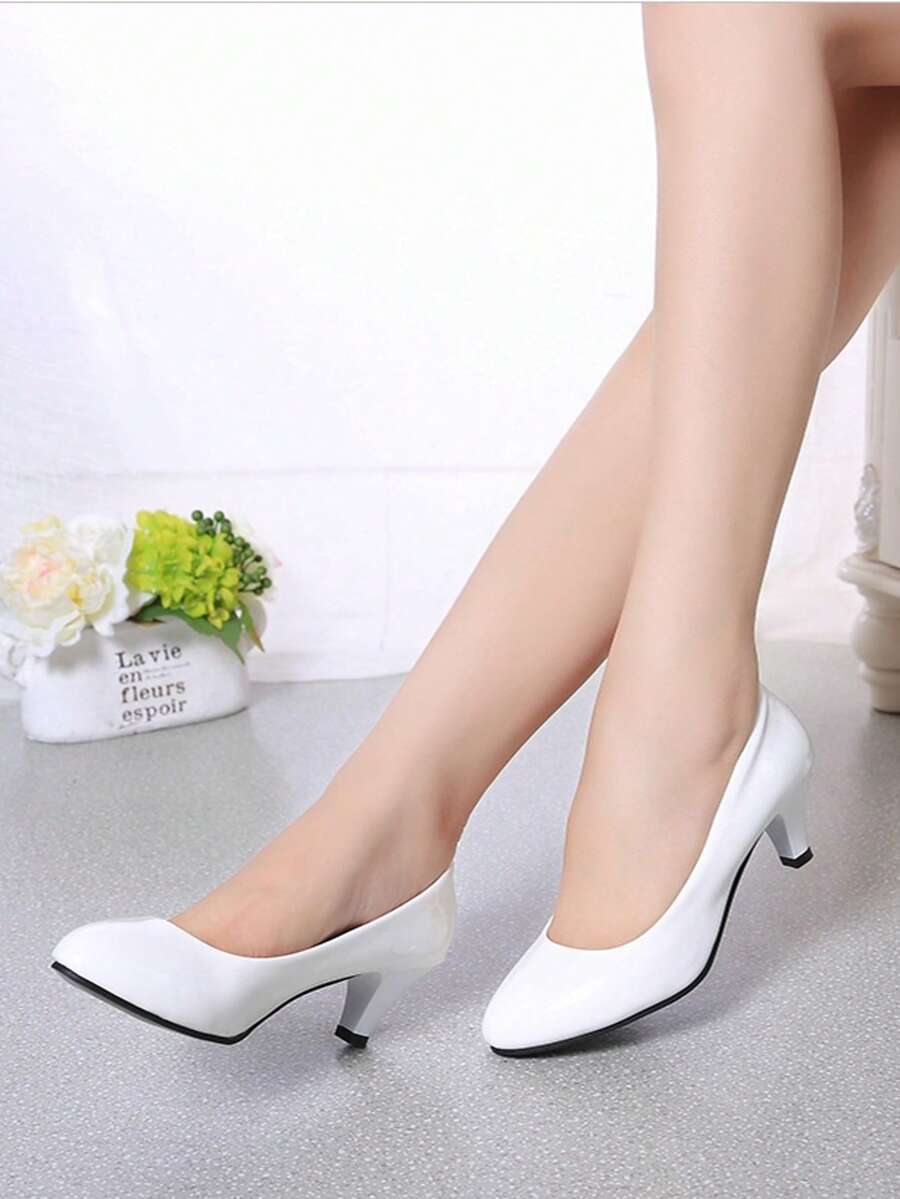 大码女士时尚高跟一脚蹬浅口鞋，适合办公室工作，尺码偏小 - 白色 - 查看 1