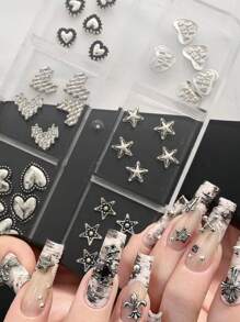 30 Peças Decorações de Unhas de Metal, Nova Joia de Liga Vintage Punk, Decoração de Metal Barroco Misto, Acessórios de Unhas de Metal 3D Usáveis Incluindo Camélia, Coração, Letra, Faca Curva, Conjunto de Estilo Escuro, Suprimentos de Arte de Unhas, Design de Unhas DIY da Moda, Ferramentas de Manicure Interessantes e Minimalistas, Presente Adequado para Família, Namorada, Melhores Amigas Unhas Encantos de Unhas Gemas de Unhas