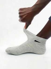 1 par de calcetines unisex, calcetines deportivos, calcetines cortos blancos/negros/grises, calcetines invisibles, de unicolor y estilo minimalista, adecuados para uso diario casual