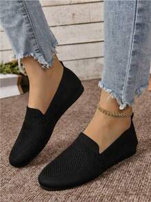 Tenis de mujer sin cordones tipo slip-on, tenis para mujer cómodos y transpirables con suela plana ligera, zapatos cómodos de mujer ideales para primavera, otoño y conducción, tenis deportivos para mujer para uso diario y estilo casual Tenis casuales de mujer de deporte para mujer, slip-on para primavera y otoño, de punta redonda, color negro y blanco solido , livianas modelo de tenis versátiles, zapatillas planas de lona para mujer corte bajo Tenis para mujer Zapatillas deportivas De suela ,cómoda,ligero,al aire libre caminar Zapatillas deportivas transpirables de malla para mujer, sandalias suela blanda antideslizante de color sólido con puntera redonda, aptas para uso diario, deportes, tenis. Mujer Casual Moda Transpirable Tenis Zapatos Cómodos Sneaker Nuevos zapatos deportivos casuales para mujer, tenis bordados cómodos, livianos, transpirables y planos deslizables, zapatos para mujeres - Negro - Ver 2