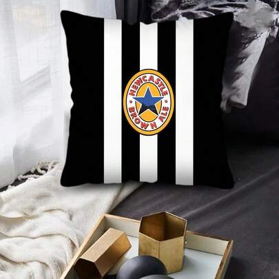 1pc Newcastle 1995/96 Retro Football Club Throw Pillow Cover 45x45cm - Single Side Vintage Design, Smooth Soft Woven Fabric, Zipper Closure, Machine Washable Polyester - Sports Fan Home Decor (No Insert), Sports Themed Decoration, Nostalgic Design, Without Pillow Core