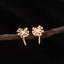 1 Pair Of Retro Classic Dandelion Stainless Steel Ear Studs, An Elegant Flower Jewelry Gift, Suitable For Daily Wear Or As A Present