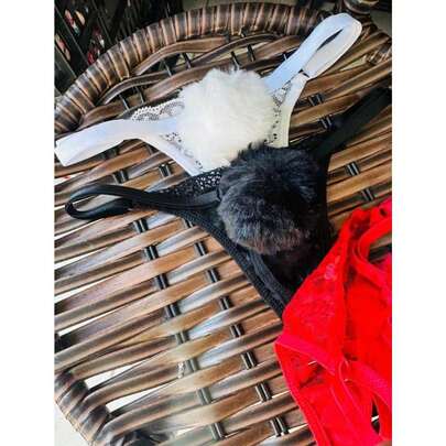 Tanga Pompom Coelhinha fio dental Com Regulagem Na Lateral Calcinha Coelhinho