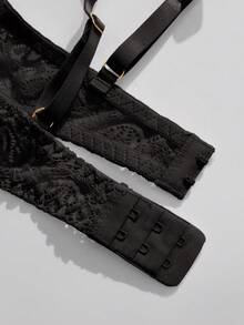 Sexy Lingeries, Fashionable Pink Floral Lace Lingerie Set, No Cup Bra And Panties - Black - View 4