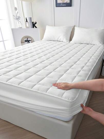 1pc Quilted And Thickened Fitted Sheet, Bedding, White Bed Sheet, Mattress Cover, Soft And Comfortable Bedding For Bedroom, Skin-Friendly Mattress Proctector, Leak-Proofing Fitted Sheet, For Queen King Twin All Size, Soft Cover For Mattress Protector And Mattress Topper, Dustproof, Perfect Holiday Gift, Machine Washable,Fall Decor,Autumn Decor,Room Decor