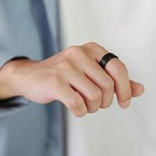 1pc Men's Fashionable Titanium Steel Ring, 8mm Black, Wear-Resistant And Scratch-Resistant Single Ring, Suitable For Friendship, Birthdays, Weddings, Graduation, Christmas - 黑色 - 查看 10
