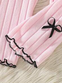 4 件女童纯色罗纹圆领长袖上衣搭配 3D 蝴蝶结 + 3D 蝴蝶结裤子时尚套装，适合户外购物，非常适合秋冬户外穿着