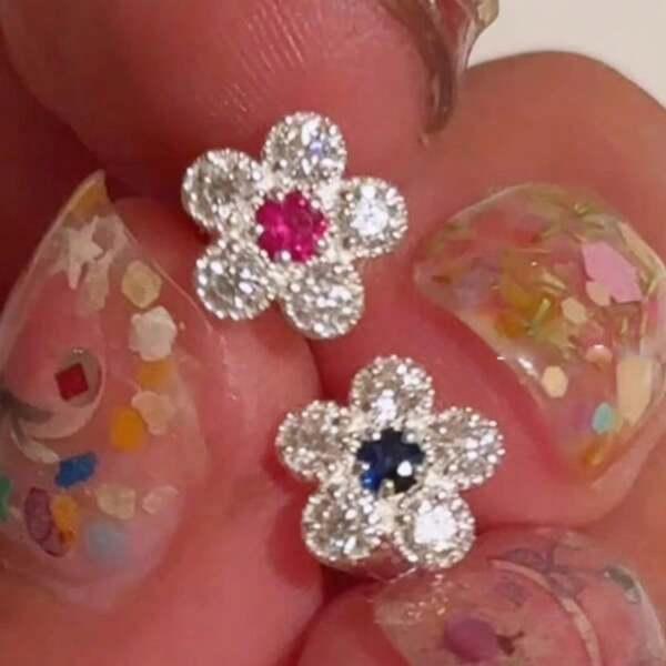 1pc Full Of Diamonds, Sparkling Small Flowers, Stud Earrings, Niche Design Sense