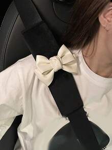 1pc/2pcs Car Shoulder Protection Cover With Bow Decoration Interior Seat Belt Cushion Shoulder Protection Cover - Black and White - View 1