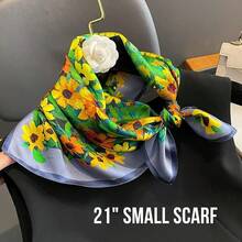 Foulard e sciarpe quadrate da donna