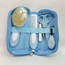 مجموعة العناية والتجميل للرضع مع حقيبة تخزين، فرشاة شعر ناعمة لتنظيف فروة رأس حديثي الولادة، مشط سيليكون بمقبض للتدليك أثناء الاستحمام، مقص أظافر، مبرد أظافر - الأزرق - مشاهدة 10