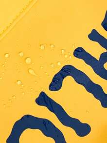 背包是双肩背包的总称，它不仅可以起到装饰作用，还能让你更加方便地处理日常事务，在不同的场合展现不同的风格和特色。