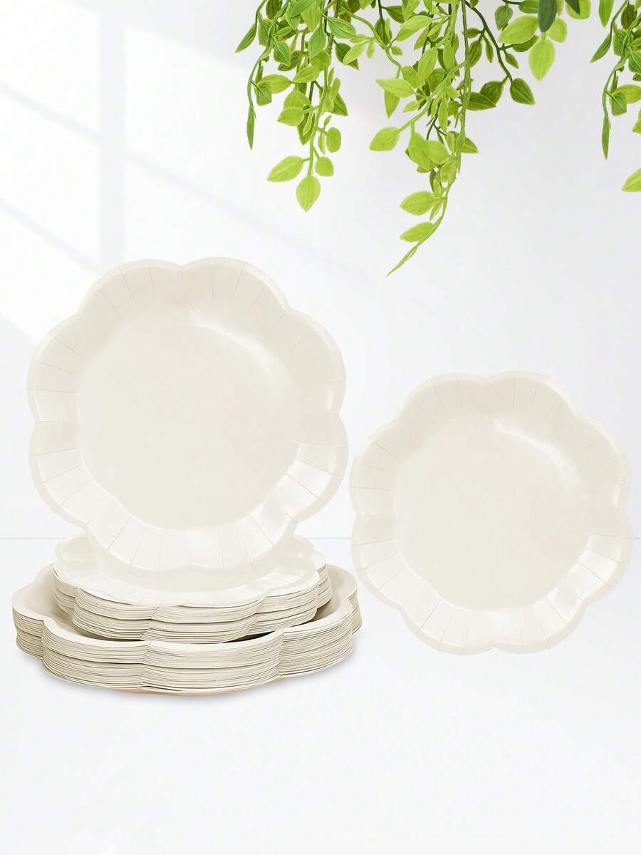 10pcs/20pcs/50pcs Ivory Scalloped Paper Plates Party Supplies Cream Paper Party Decorative Plates Table Decorations For Cake Dessert Dinner Babe Shower Wedding Birthday Party Supplies