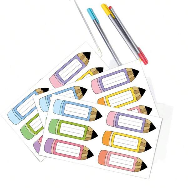 120 Peças de Etiquetas de Identificação com Formato de Lápis Coloridas - Adesivos de Placa de Nome de 1,18 x 3,54 polegadas com Cores Vibrantes e Fonte Cursiva para Quadros de Avisos da Sala de Aula, Escrivaninha do Escritório, Decorações de Festa de Volta às Aulas, Adesivos de Nome, Suprimentos de Volta às Aulas, Material Escolar, Primeiro Dia de Aula